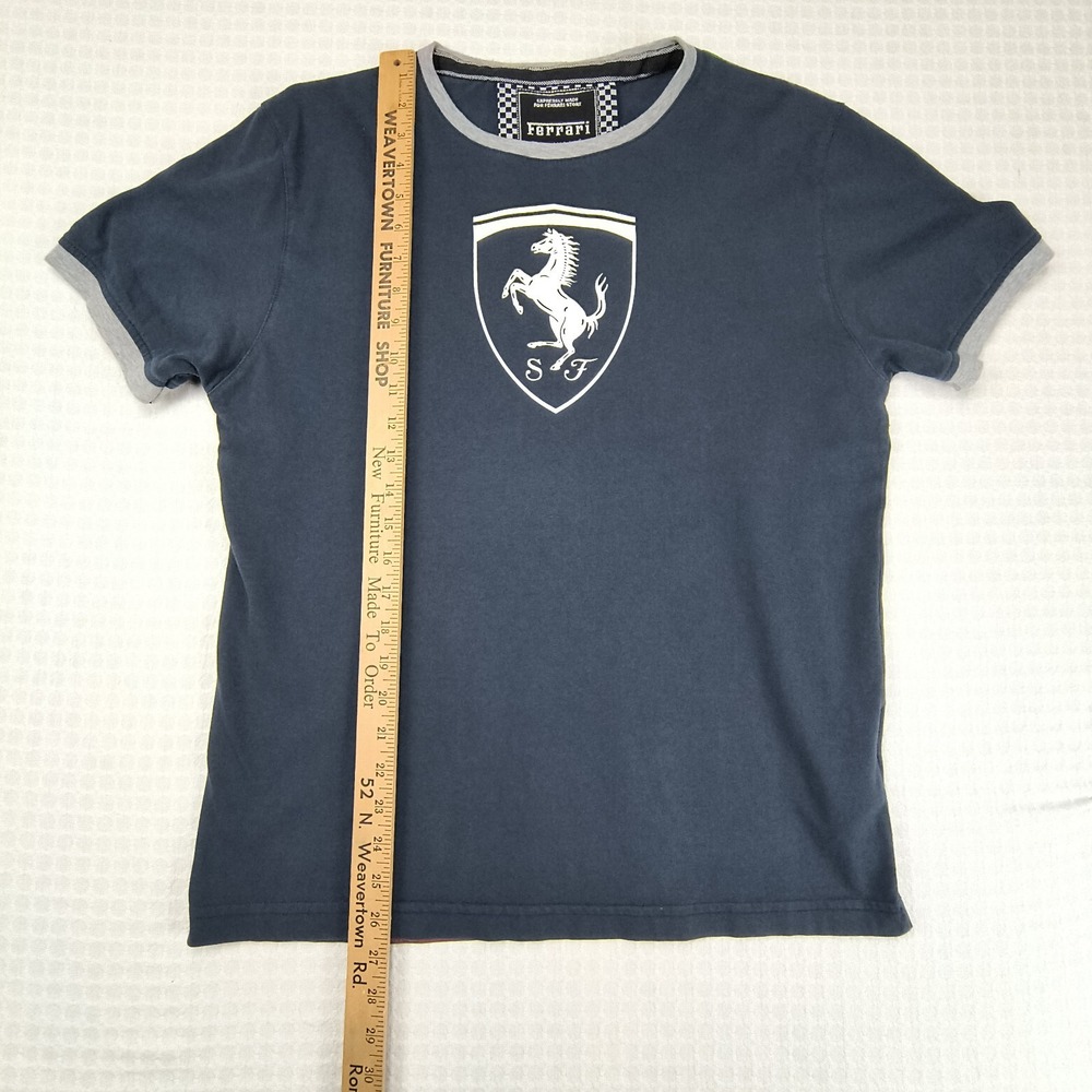 Ferrari Store Mens XL Navy Blue Graphic T-Shirt Italian Flag Back Racing Tee - Picture 5 of 8